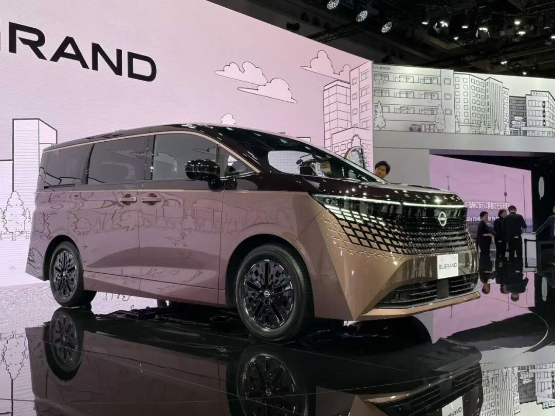 2025东京车展:丰田卡罗拉认不出,马自达概念车惊艳,日系车支棱起来了?