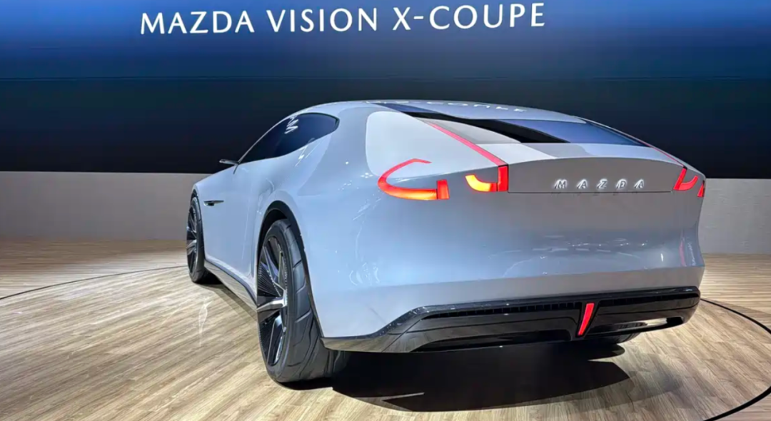 2025东京车展:丰田卡罗拉认不出,马自达概念车惊艳,日系车支棱起来了?