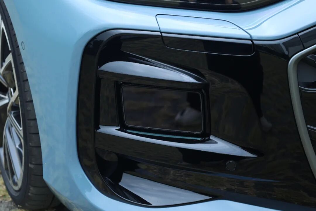 首搭华为乾崑,车机、智驾全面进阶,上汽奥迪A5L Sportback真的太香了