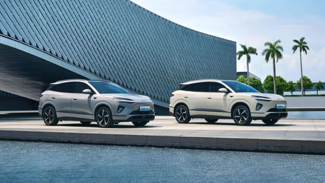 行业丨10月销量快报，比亚迪还差90万达标，主流新势力仅理想下滑