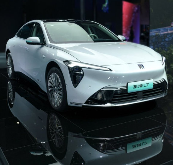 行业丨进博会看车市新格局：跨国车企本土化升级显著