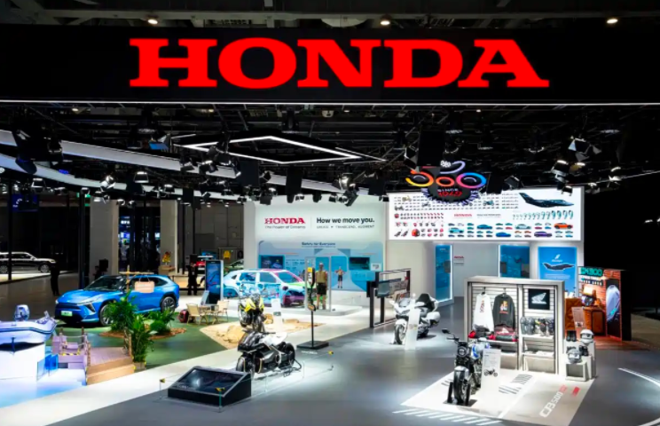 行业丨进博会看车市新格局：跨国车企本土化升级显著