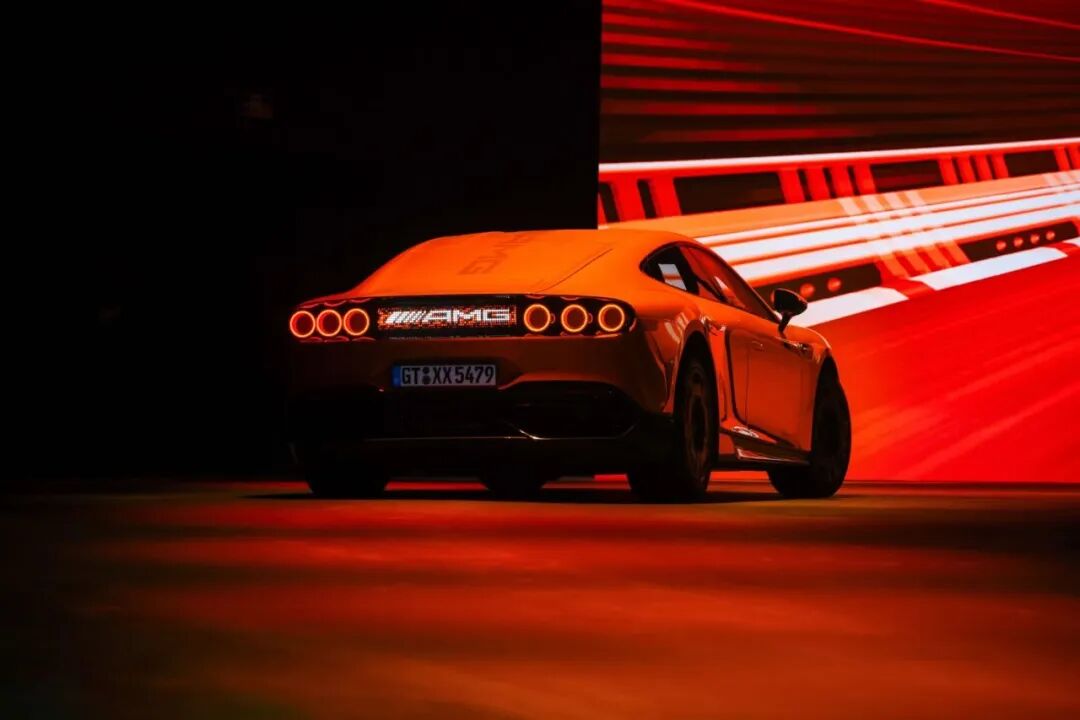 广州人中意揸Benz，只是因为“越奔驰，越幸运”？