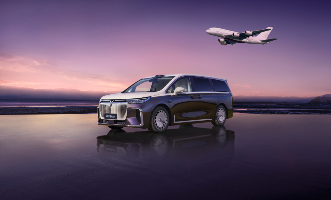 专访｜岚图高层：把中国旗舰品牌搞上去