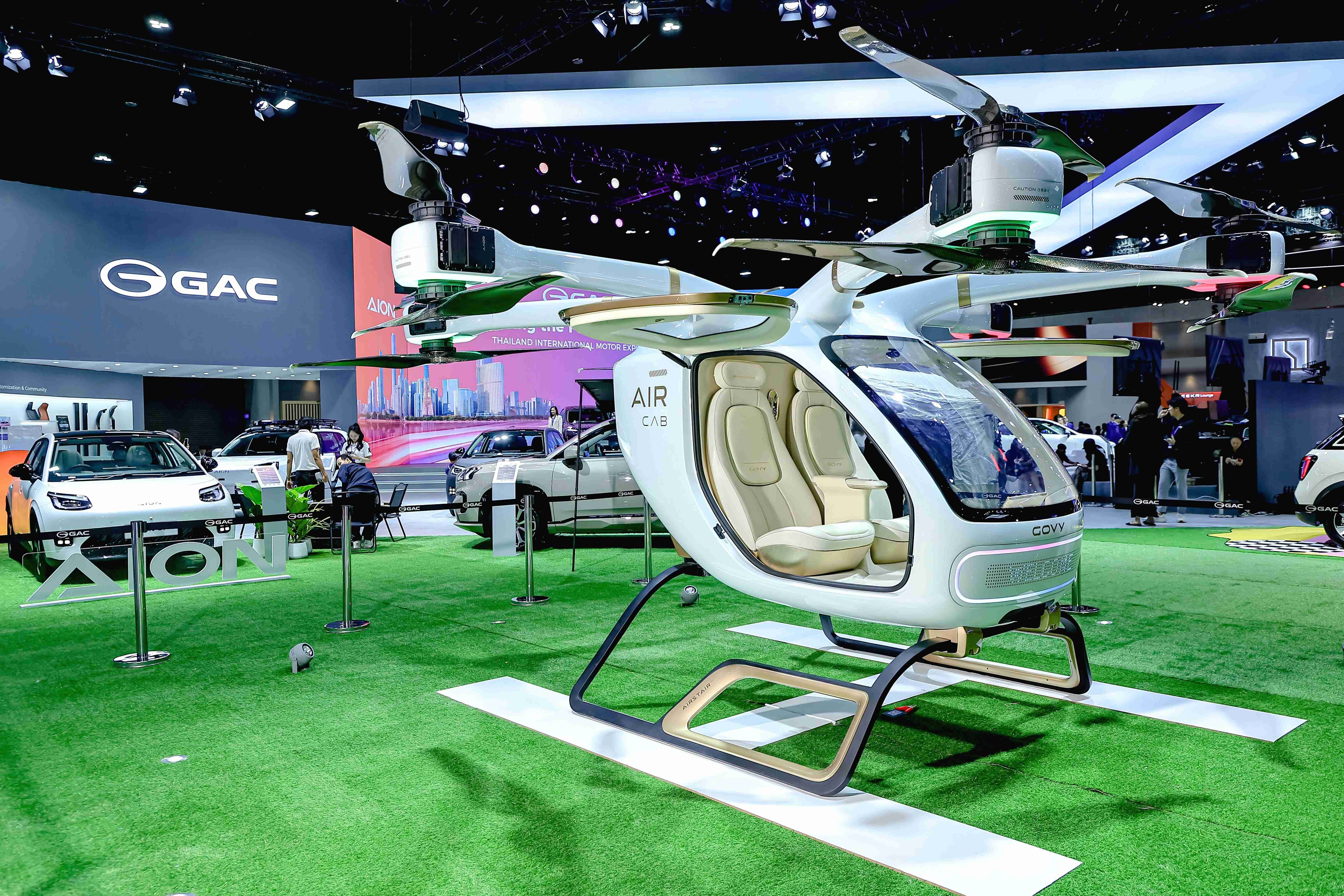 低空出行黑科技登陸曼谷，高域飛行汽車成泰國車展焦點(圖1)