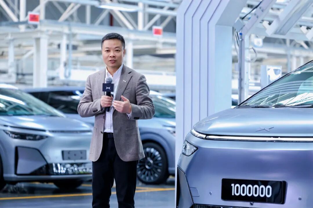 韧性2025｜汽车圈“十大风云人物”：雷军、魏建军、李学用等榜上有名！