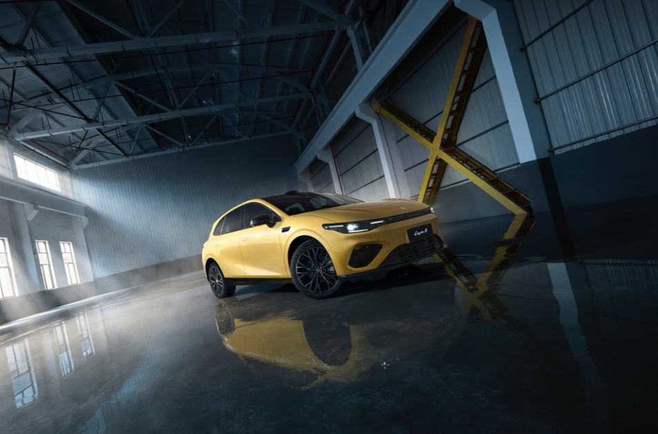 韧性2025丨从十大现象观察，看中国汽车业新趋势