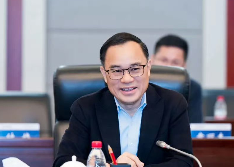 韧性2025｜汽车圈“十大风云人物”：雷军、魏建军、李学用等榜上有名！