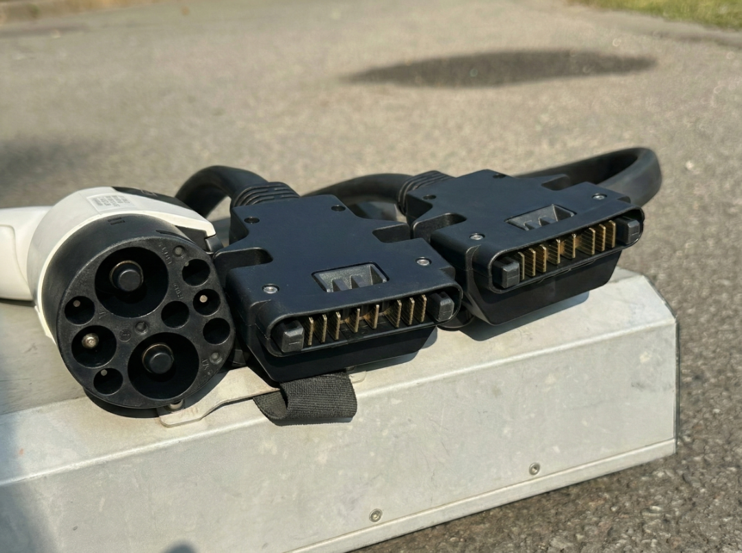 天冷了,给你的农业无人飞机电池一份“安全过冬”指南(图9) 天冷了,给你的农业无人飞机电池一份“安全过冬”指南(图9)