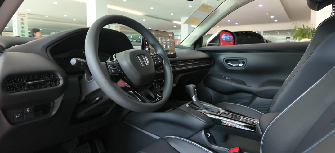 新车丨2026首月新车混战，秦L DM-i、东本HR-V焕新版等，长续航插混、务实派谁更香？