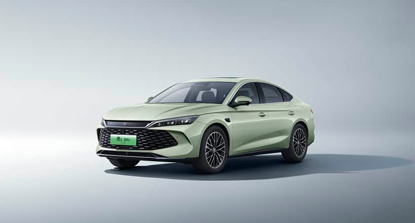 行业丨打到10万以内！比亚迪“大电池插混”引发连锁反应