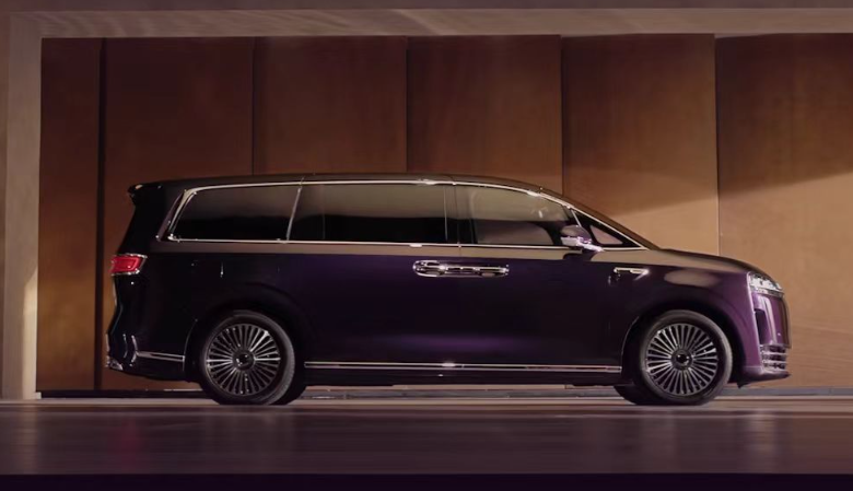 新车丨尚界Z7、智界V9、问界M6等，鸿蒙智行2026年火力全开，谁慌了？