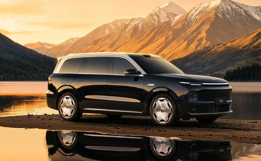 行业丨“9系车”产品大年，比亚迪、大众、小米在打逆风局？