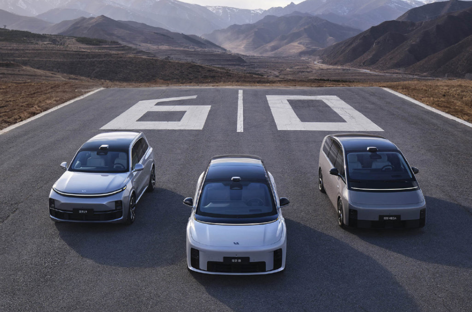 行业丨保时捷掀闭店潮，理想关停约100家门店，是车市大洗牌的前奏