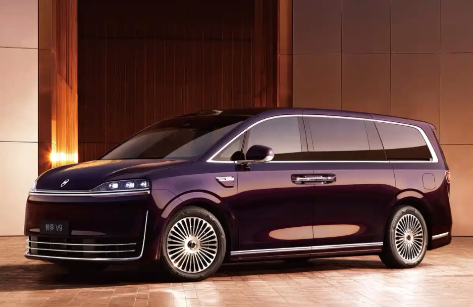 新车丨智界V9、奔驰VLE领衔，MPV成春节全家出行新宠