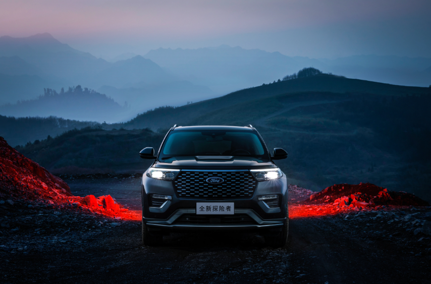 行业丨杨美虹荣休，李方方履新，福特中国新团队迎战2026