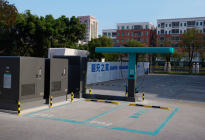 比亚迪连甩两张牌，燃油车最后的防线要被击穿？