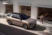 预售45分钟破万！智己LS8凭啥成为「8系」之争的破局者？