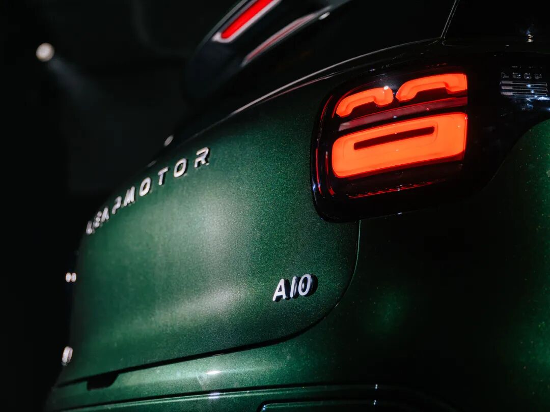 新能源汽车亏本卖？2025年车企财报：比亚迪、小米、理想，谁更“吸金”？