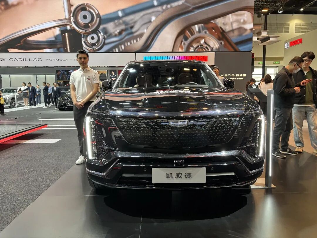 车展｜奔驰纯电GLC、宝马iX3长轴距领衔，豪华品牌比拼新战场