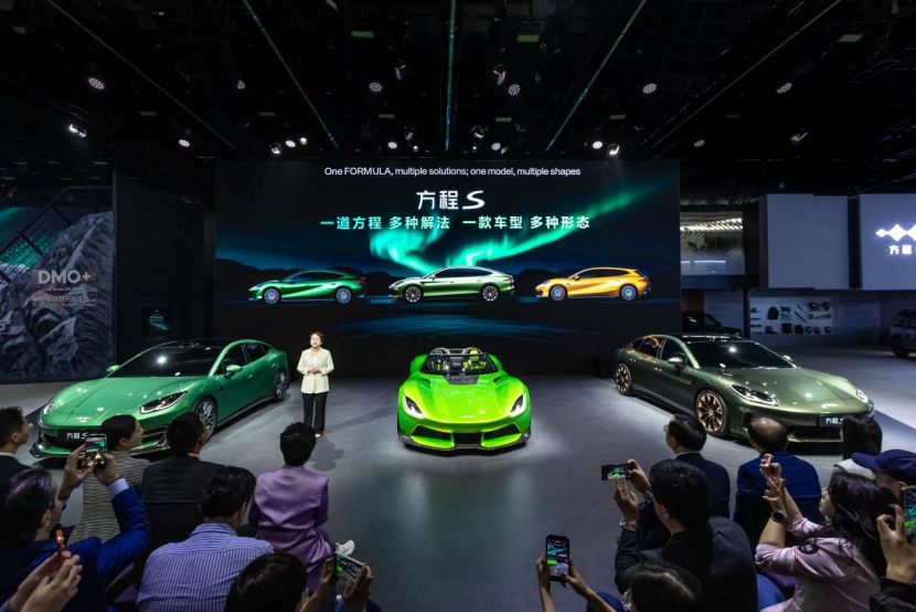 车展｜比亚迪全矩阵新车“炸场”，剑指全球新征程