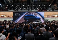 小鹏GX北京车展，小鹏第二代VLA智驾报告迎来首发