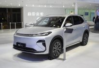 吉利银河星舰7 EV实车亮相 纯电续航605km