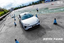 试驾海豹 08丨场地劈弯+城市通勤双体验，真的很均衡！