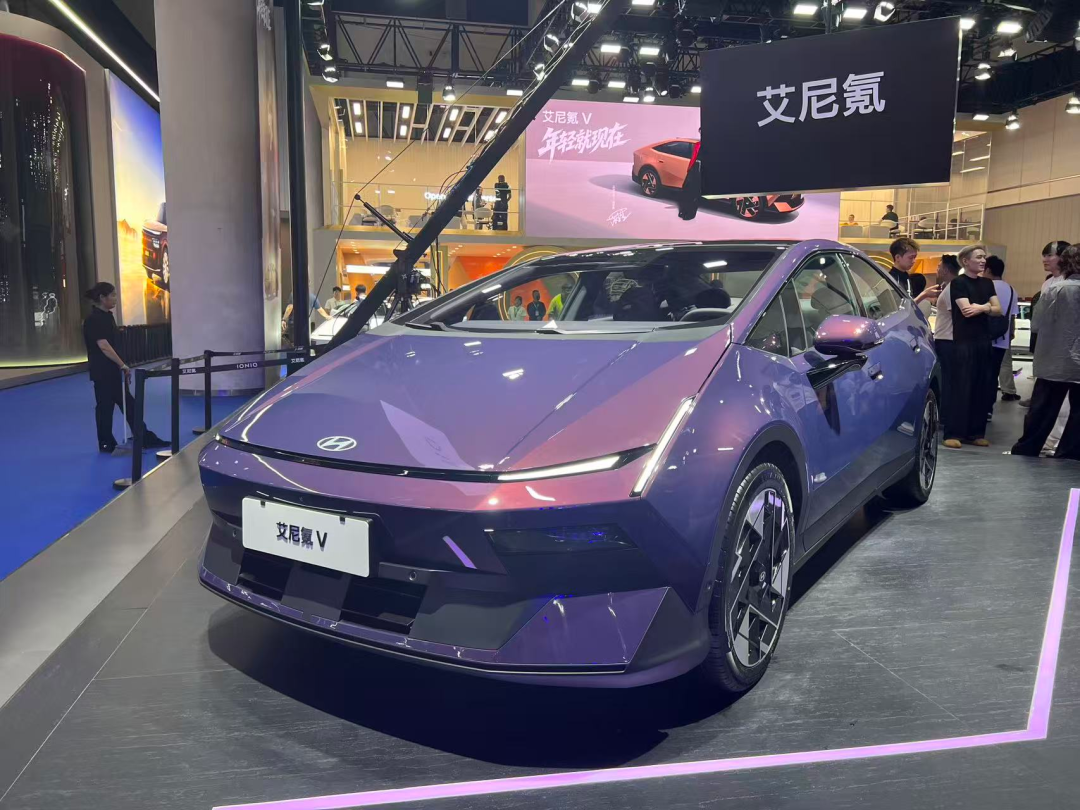 车展｜2026成都车展合资新车，ID.ERA 5S、宝马iX3等，谁是真的开窍了？