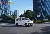 五菱扬光Pro增程版发布：9方大空间850km续航，能跑会省